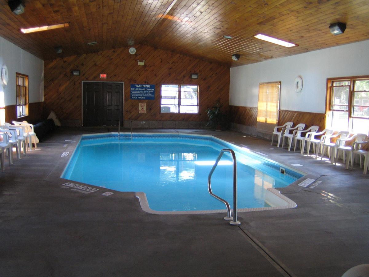 Villager Motel & Glen Manor Estate Watkins Glen Exterior photo